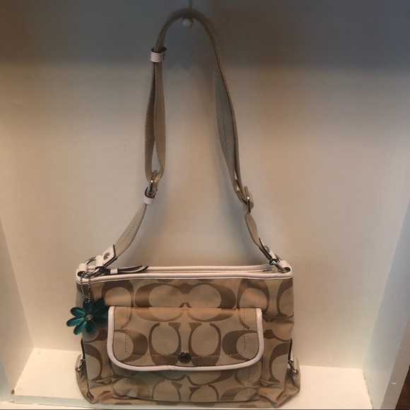 Coach Handbags - Coach Crossbody Signature Crossbody Messenger File